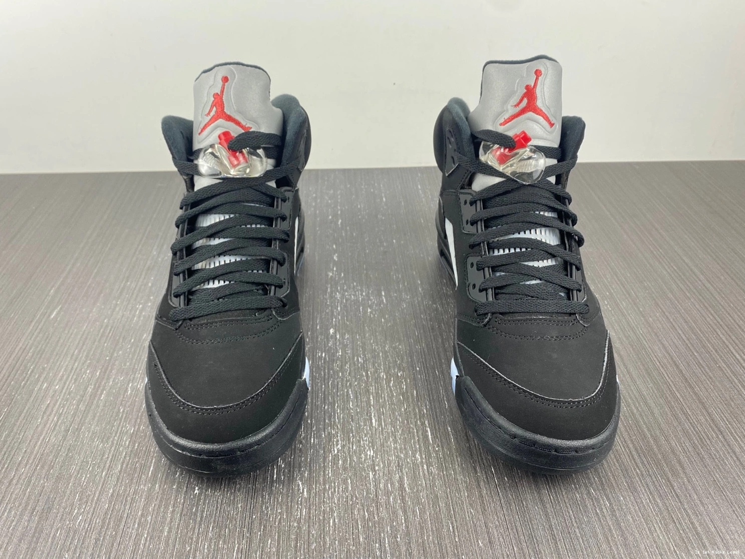 Jordan Retro - Black Metallic 845035-003 (2016) 5 0131